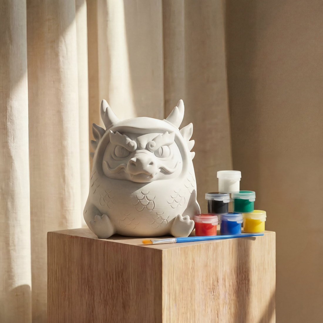 Figurine dragon KURI-8 à personnaliser pour une activité créative à deux